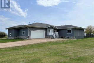 Semi-Detached House for Sale, 314 Centre Avenue, Meadow Lake, SK