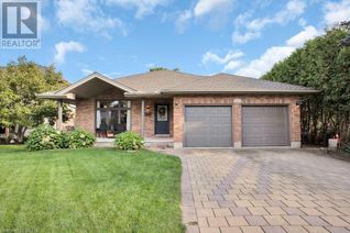 Property for Sale, 99 Moffatt Lane, Strathroy, ON