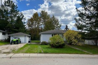 Detached House for Sale, 305 7 Street, Fox Creek, AB