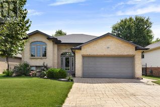 Raised Ranch-Style House for Sale, 19 Golfview Drive, Kingsville, ON