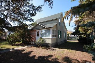 Detached House for Sale, 991 107th Street, North Battleford, SK