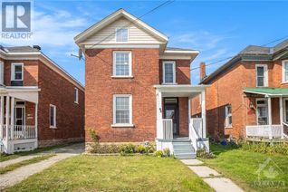 House for Sale, 88 Russell Street E, Smiths Falls, ON