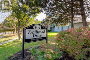 Condo for Sale, 95 Trailwood Dr #922, Mississauga, ON