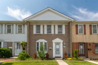 Townhouse for Sale, 1020 Central Park Dr #33, Brampton, ON