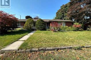 Detached House for Sale, 304 6th Avenue, Hanover, ON