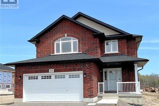 Detached House for Sale, 52 York Dr, Peterborough, ON
