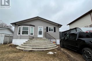 Property for Sale, 506 3rd Avenue, Young, SK