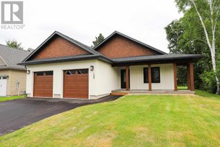 Detached House for Sale, 100 Crimson Ridge Dr, Sault Ste. Marie, ON