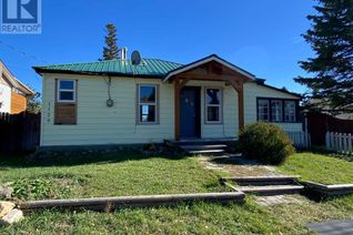 Detached House for Sale, 1129 Wentworth Avenue, Pincher Creek, AB