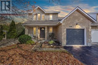 Townhouse for Sale, 1118 Featherstone Court, Kingston, ON