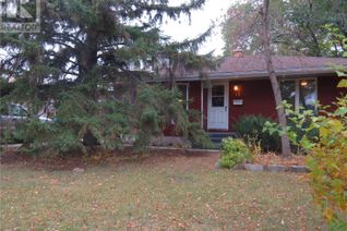 Detached House for Sale, 12 Crestview Bay, Regina, SK