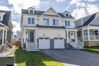 Semi-Detached House for Sale, 131 Sycamore St, Blue Mountains, ON
