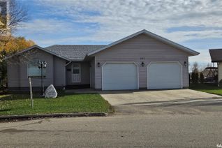 Detached House for Sale, 102 Lundy Place, Stoughton, SK