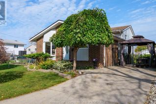 Backsplit for Sale, 3222 Aurora Drive, Windsor, ON Backsplit for Sale, 3222 Aurora Drive, Windsor, ON