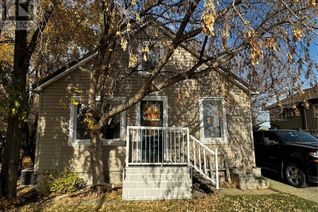 Detached House for Sale, 807 Fourth Street, Estevan, SK