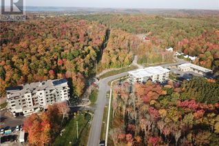 Condo Apartment for Sale, 18 Campus Trail Unit# 406, Huntsville, ON