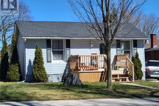 Bungalow for Sale, 240 Egremont Street N, Mount Forest, ON