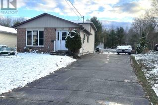 Property for Sale, 17 Ottawa Ave, Elliot Lake, ON