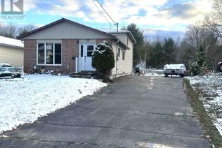 Property for Sale, 17 Ottawa Ave, Elliot Lake, ON Property for Sale, 17 Ottawa Ave, Elliot Lake, ON