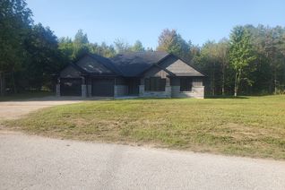 Bungalow for Sale, 130 Logan St, Chatsworth, ON