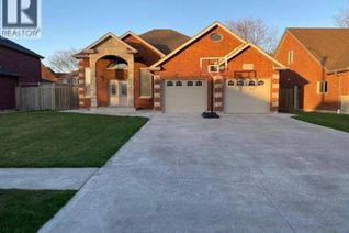 Ranch-Style House for Rent, 2220 Alexandra Avenue, Windsor, ON Ranch-Style House for Rent, 2220 Alexandra Avenue, Windsor, ON