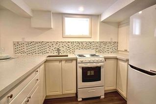 Bungalow for Rent, 47 Newbury Dr #Ll, Newmarket, ON