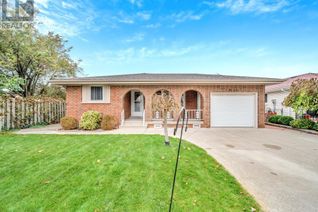 Backsplit for Sale, 10510 Keating Crescent, Windsor, ON Backsplit for Sale, 10510 Keating Crescent, Windsor, ON