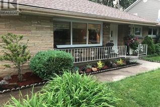 Bungalow for Rent, 447 Matthew Brady, Windsor, ON Bungalow for Rent, 447 Matthew Brady, Windsor, ON