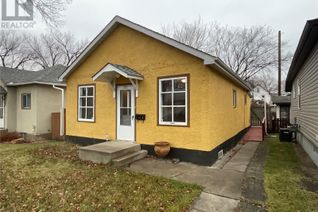 Detached House for Sale, 712 F Avenue N, Saskatoon, SK