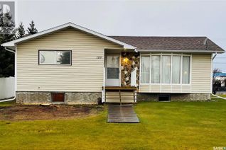 Detached House for Sale, 109 2nd Street Nw, Goodsoil, SK