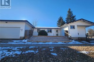 Detached House for Sale, 601 Centre Street, Assiniboia, SK
