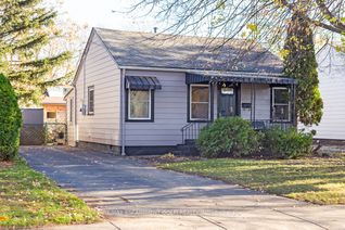 Detached House for Sale, 82 Tolton Ave, Hamilton, ON