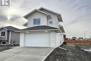 Detached House for Sale, 9464 92 Street, Wembley, AB