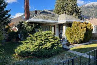 House for Sale, 309 Second Street, Nelson, BC
