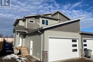 Freehold Townhouse for Sale, 7906 91 Street, Grande Prairie, AB