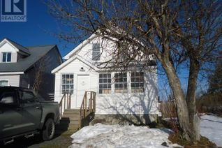 House for Sale, 204 Second Ave Sw, Geraldton, ON