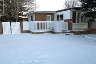 Bungalow for Sale, 827 Bay Road, Strathmore, AB