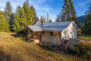 Detached House for Sale, 4058 Highway 3a, Nelson, BC