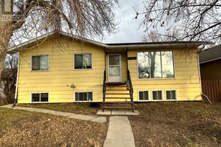 Bungalow for Sale, 576 4 Street E, Drumheller, AB