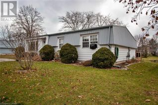 Bungalow for Sale, 413 Shannon Boulevard, Grand Bend, ON