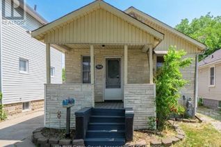 Bungalow for Rent, 704 Mckay, Windsor, ON Bungalow for Rent, 704 Mckay, Windsor, ON