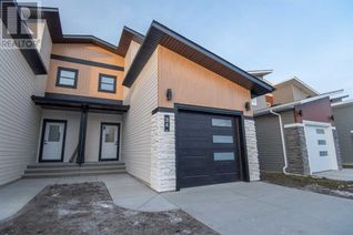 Duplex for Sale, 34 Earl Close, Red Deer, AB