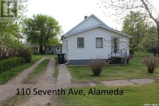 Detached House for Sale, 110 7th Avenue, Alameda, SK
