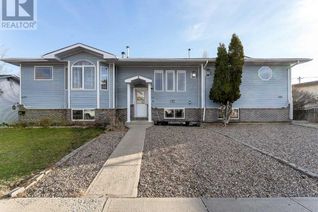 Property for Sale, 611 2 Street Se, Redcliff, AB