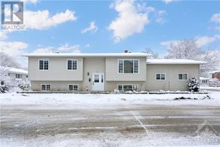 Raised Ranch-Style House for Sale, 1 Grovenor Street, Smiths Falls, ON