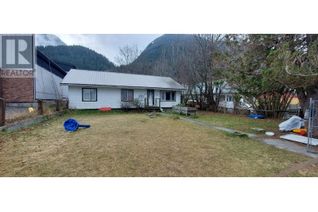 Property for Sale, 633 Cliff Street, Bella Coola, BC