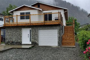 House for Sale, 223 Maquinna Dr N, Tahsis, BC