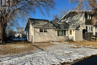 Bungalow for Sale, 525 5 Street E, Drumheller, AB