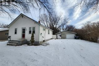 Bungalow for Sale, 415 Alice Street, Grenfell, SK