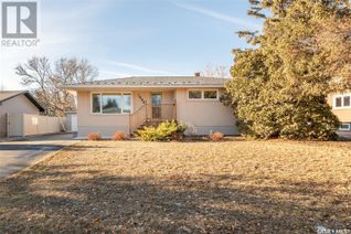 Bungalow for Sale, 1608 Marshal Crescent, Moose Jaw, SK